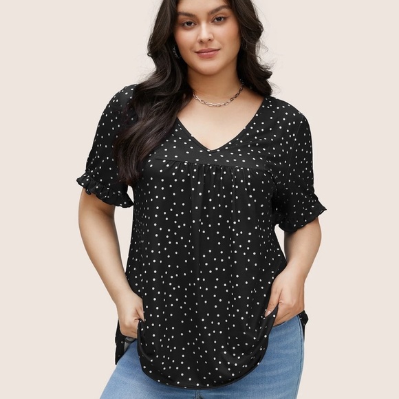 BloomChic Plus Size Polka Dot Print Gathered Frill Trim T-shirt - Picture 1 of 5
